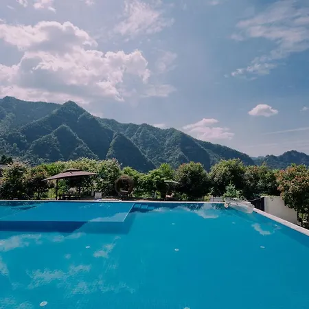 Avatar Mountain Resort-2